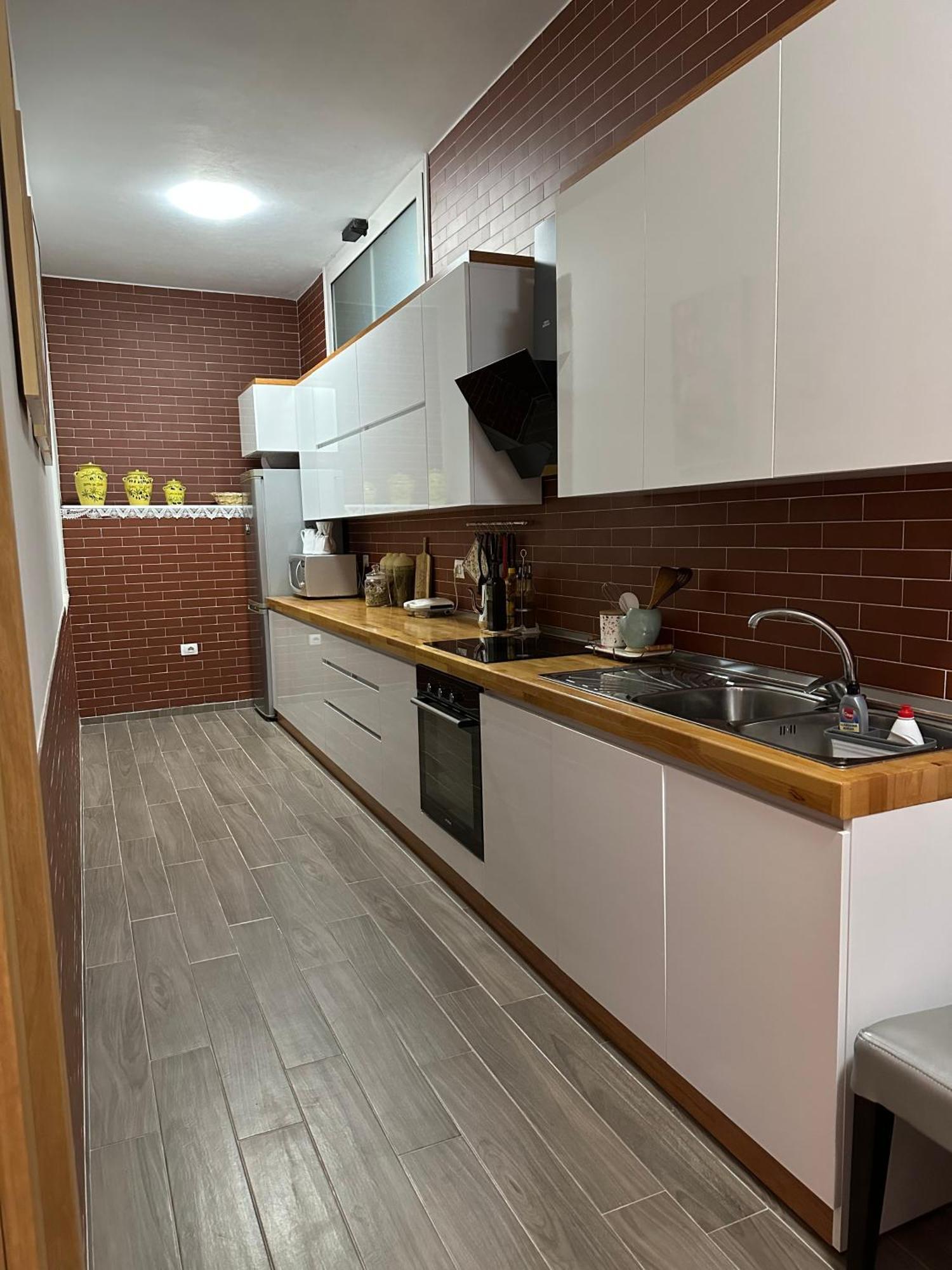 Dry Lake Apartment Tirana Bagian luar foto