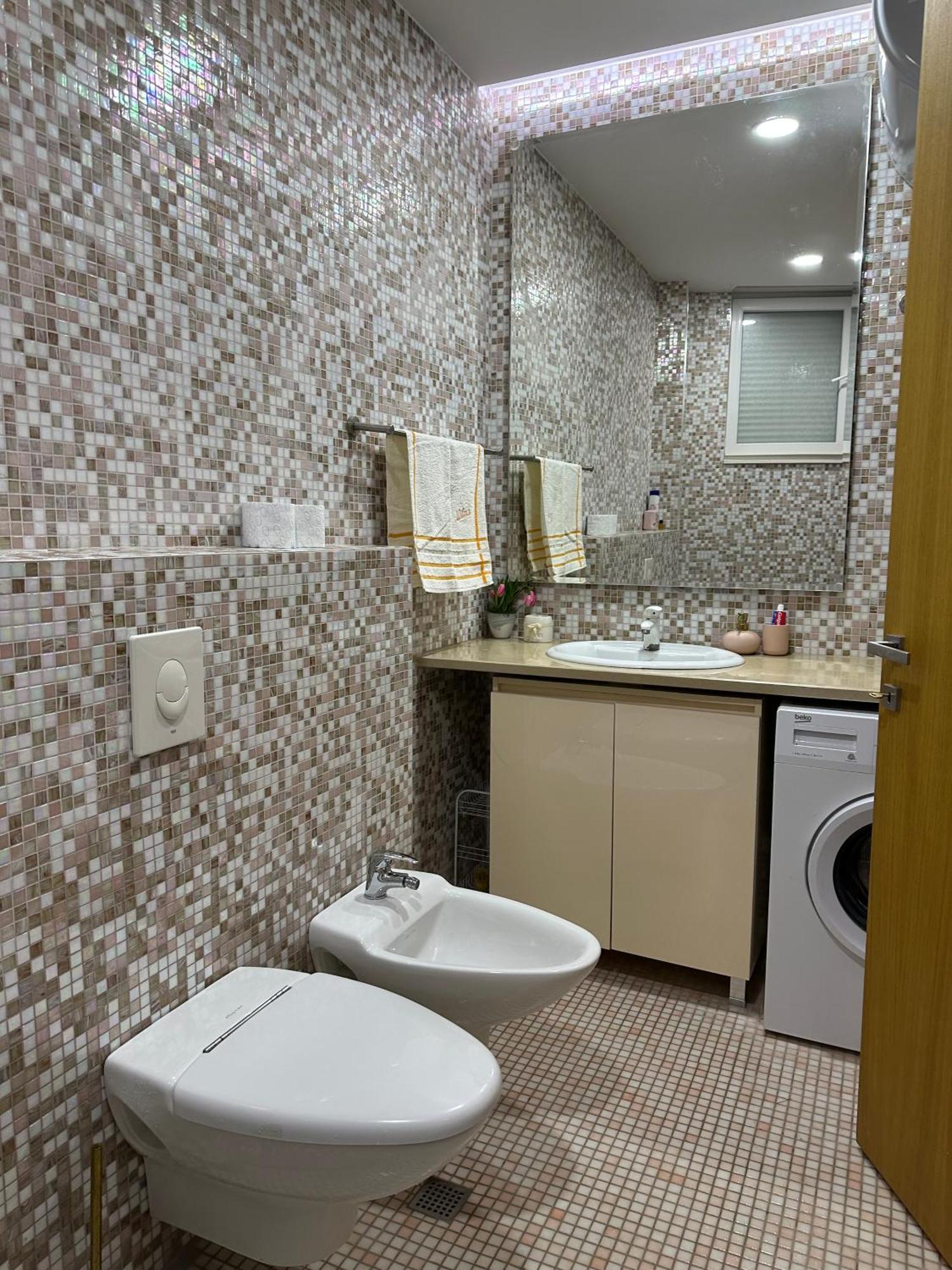 Dry Lake Apartment Tirana Bagian luar foto